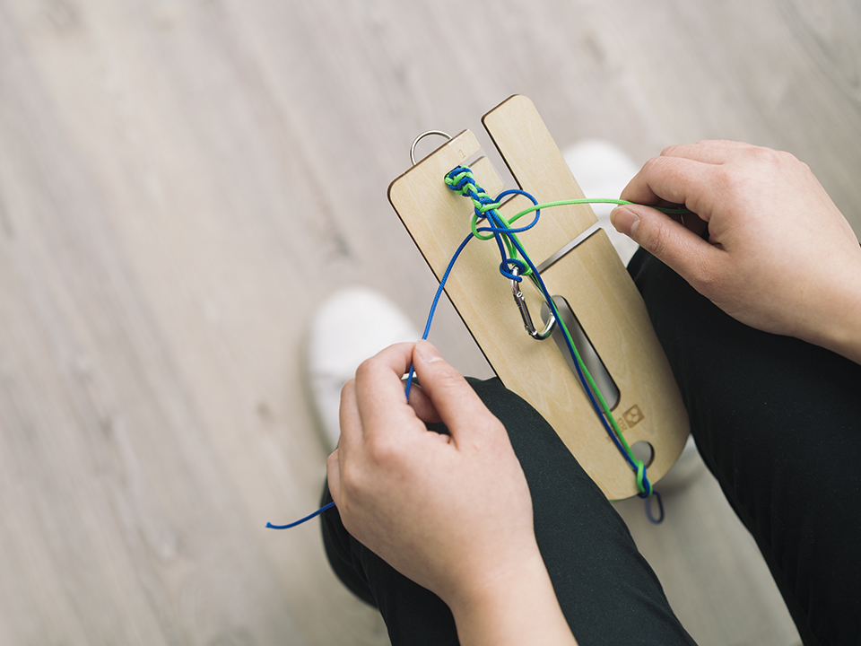 限定価格！ovy deci Carabiner Macrame Keychain DECI Carabiner Macrame Keychain OVY