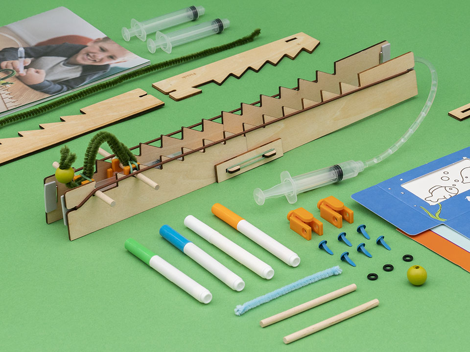 Playing With Hydraulics KiwiCo playing-with-hydraulics-kiwico